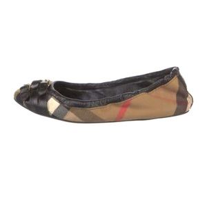 “SOLD”Burberry Plaid Prints Canvas Flats